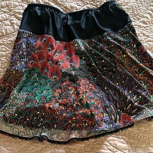Skirtsports peacock pattern swing style running skirt size medium